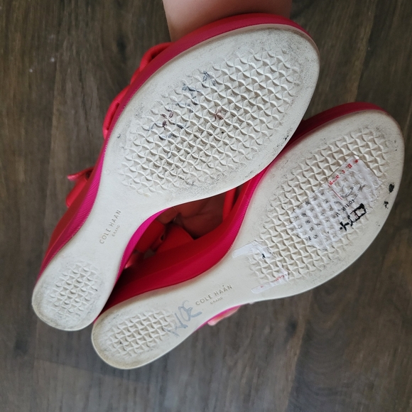 Gorgeous Barbie Pink Cole Haan Wedges size 6.5 - Picture 3 of 4